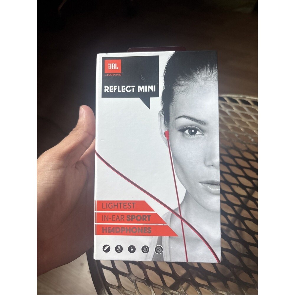 JBL Reflect Mini Wired In Ear Sport Headphones, Red- New In Box